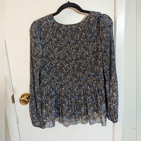 NWOT Daydreamer V-Neck Blouse Wilfred - Picture 4 of 6